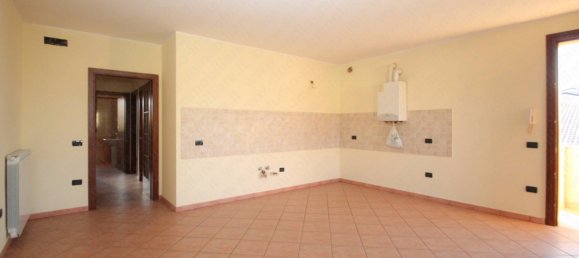 2 bedrooms Apartment in Melara, Italy No. 152025 3