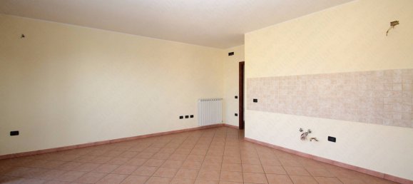 2 bedrooms Apartment in Melara, Italy No. 152025 2
