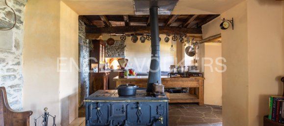 13 rooms Villa in Montegrino Valtravaglia, Italy No. 273024 5