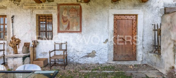 13 rooms Villa in Montegrino Valtravaglia, Italy No. 273024 6