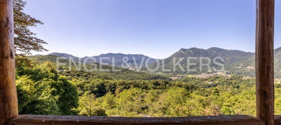 13 rooms Villa in Montegrino Valtravaglia, Italy No. 273024 10