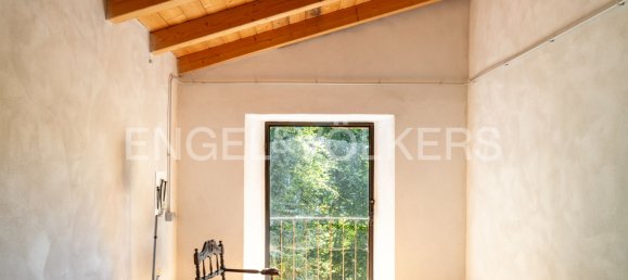13 rooms Villa in Montegrino Valtravaglia, Italy No. 273024 20