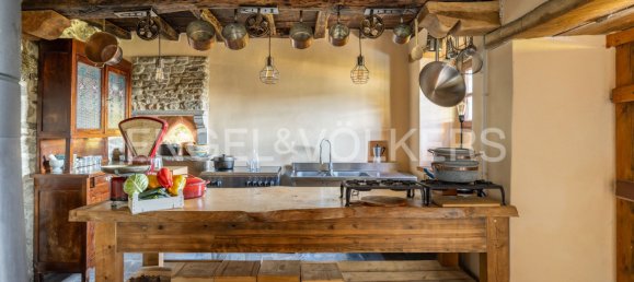 13 rooms Villa in Montegrino Valtravaglia, Italy No. 273024 4