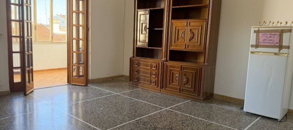 5-salle Appartement à Savona, Italy No. 299462 2