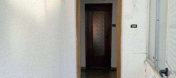 5-salle Appartement à Savona, Italy No. 299462 16