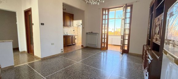 5-salle Appartement à Savona, Italy No. 299462 6