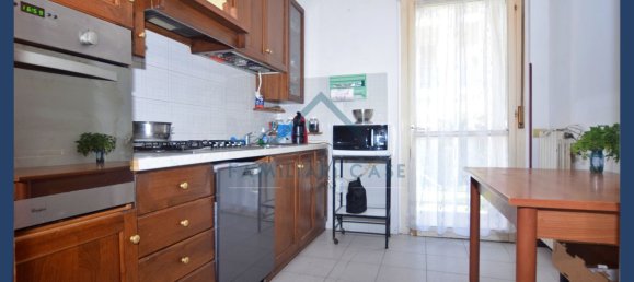 4 bedrooms Apartment in Daverio, Italy No. 361278 9