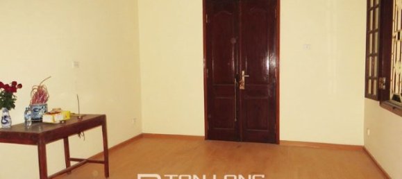 5 bedrooms Villa in Cau Giay, Vietnam No. 3322 9