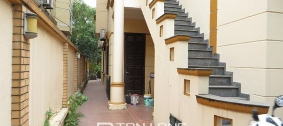 5 bedrooms Villa in Cau Giay, Vietnam No. 3322 2