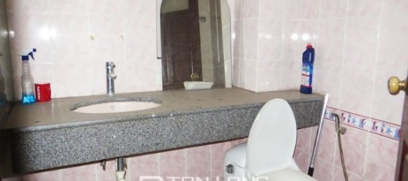 5 bedrooms Villa in Cau Giay, Vietnam No. 3322 16