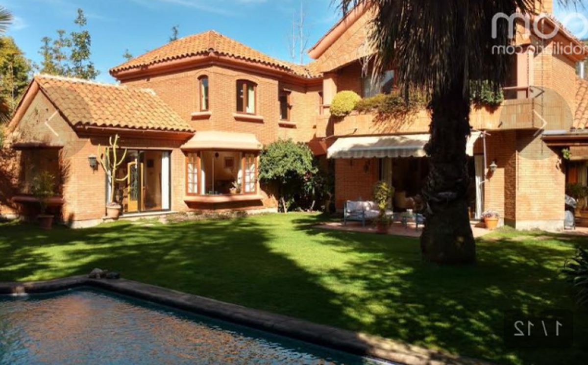 5 bedrooms House in Santiago, Chile No. 1540