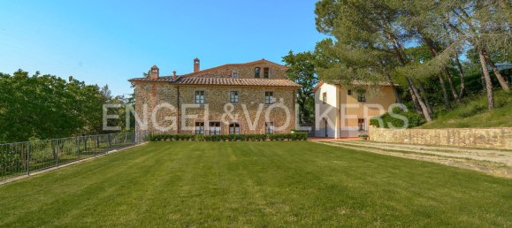 8 bedrooms House in Bucine, Italy No. 180912 5