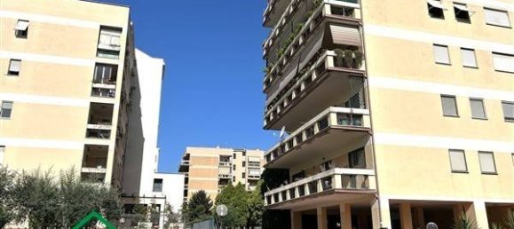 3 bedrooms Apartment in Rome, Italy No. 311764 2