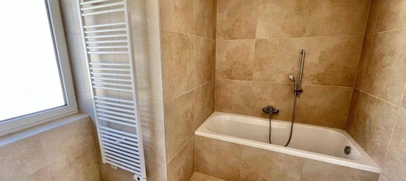 Таунхаус с 5 комнатами в Штоккерау, Австрия № 226716 8