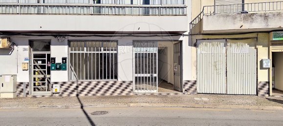 Propriété commerciale à Olhao, Portugal 80m² No. 51689 2