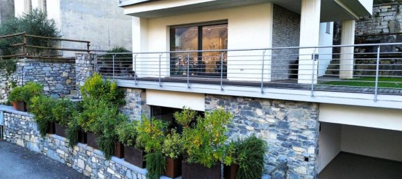 6 rooms Apartment in Laglio, Italy No. 152447 3