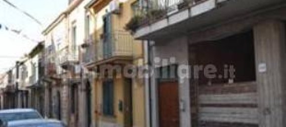 5 غرف نوم شقة في Barcellona Pozzo di Gotto, Italy رقم 317732 6