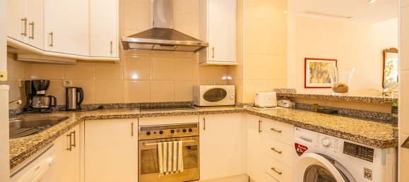 2 bedrooms Apartment in Marbella, Spain No. 145459 3