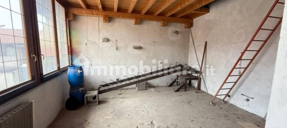 2 Schlafzimmer Haus in Cesano Maderno, Italy, Nr. 378984 3