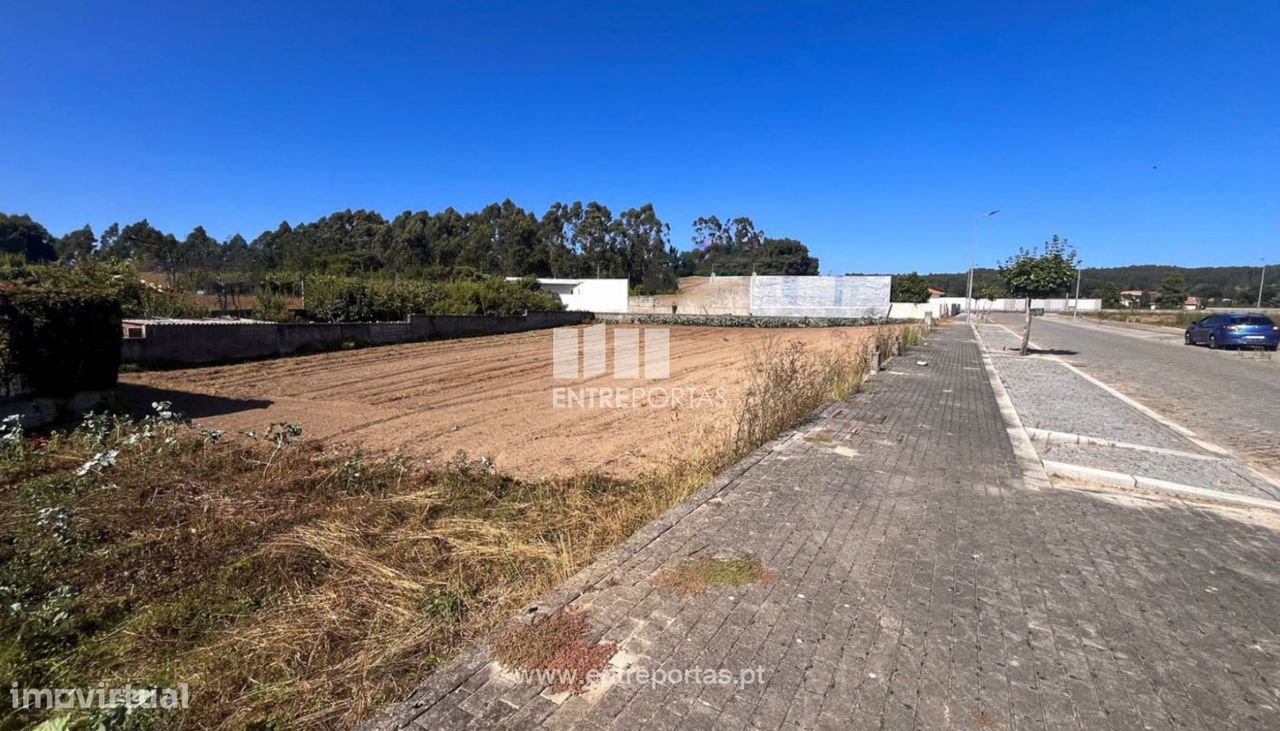 Terrain à Guilhabreu, Portugal 679m² No. 223874