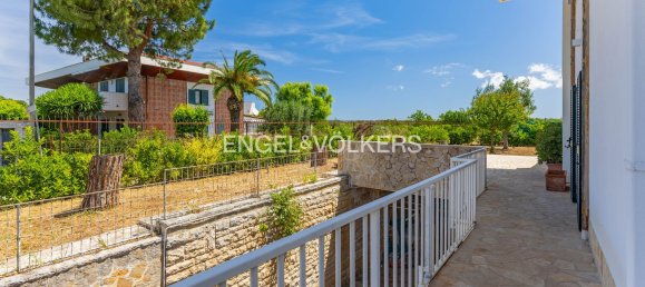 Villa de 8 habitaciónes en Valenzano, Italy No. 279584 7