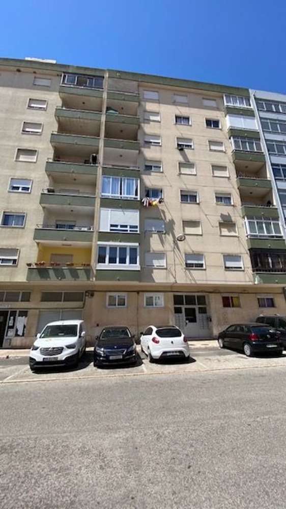 2 غرف نوم شقة في Rio de Mouro, Portugal رقم 232499