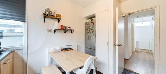 3 bedrooms Apartment in London, United Kingdom No. 7640 28