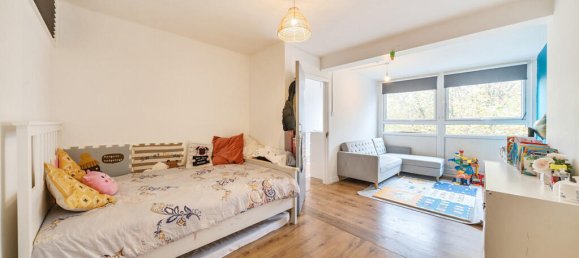 3 bedrooms Apartment in London, United Kingdom No. 7640 32