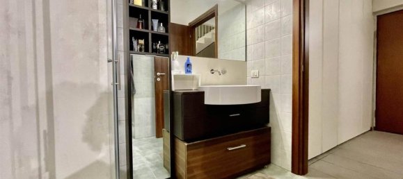 3غرفة شقة في Lentate sul Seveso, Italy رقم 25829 48