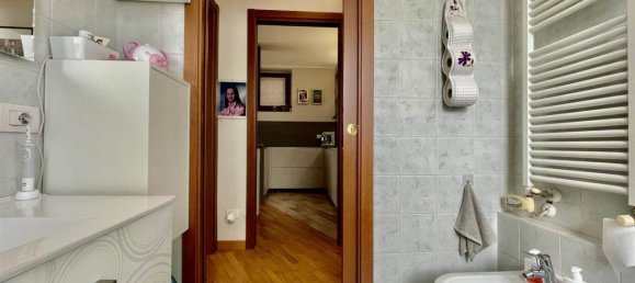 3غرفة شقة في Lentate sul Seveso, Italy رقم 25829 30