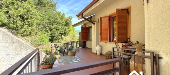 2 bedrooms Apartment in Tovo San Giacomo, Italy No. 306227 3