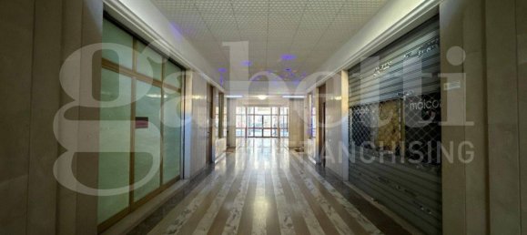  عقار تجاري في Livorno, Italy 140متر مربع رقم 308213 2