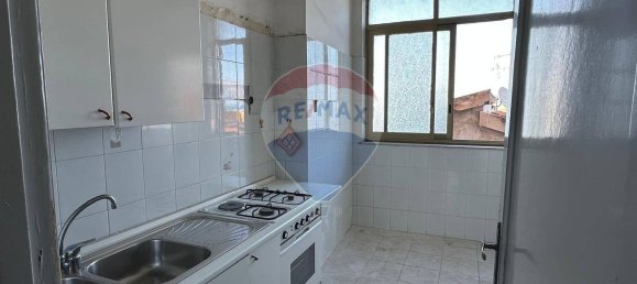 3 rooms Apartment in Catania, Italy No. 273927 3