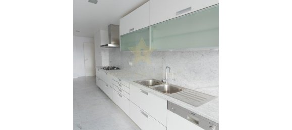 4 bedrooms Apartment in Funchal, Portugal No. 171138 13