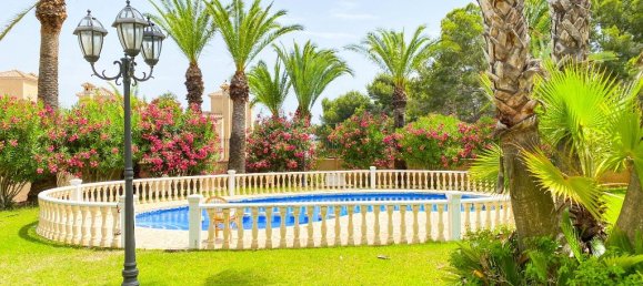 7 Schlafzimmer Villa in Villamartin, Spain, Nr. 4852 3