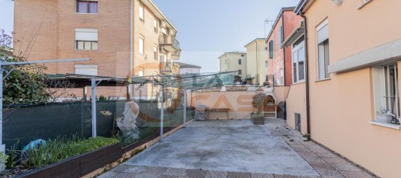 5-salle Maison à Padua, Italy No. 9457 95