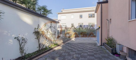 5-salle Maison à Padua, Italy No. 9457 99