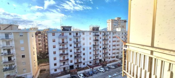 Apartamento de 3 habitaciónes en Palermo, Italy No. 3112 13