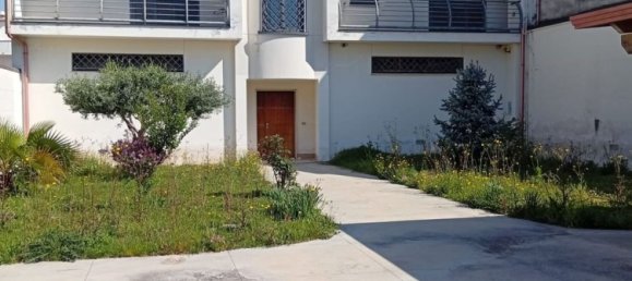 6 rooms House in San Marcellino, Italy No. 271925 4