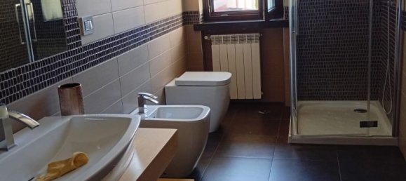 6 rooms House in San Marcellino, Italy No. 271925 8