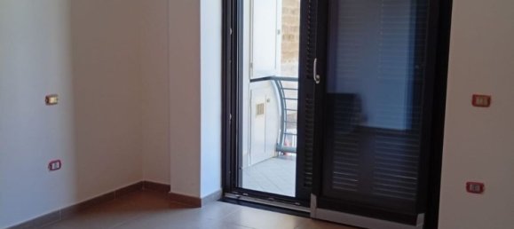 6 rooms House in San Marcellino, Italy No. 271925 7