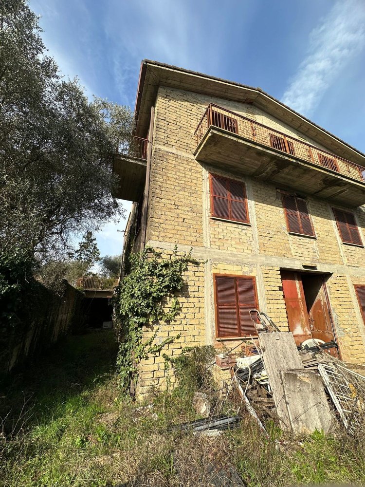 8-Zimmer Wohnung in Palombara Sabina, Italy, Nr. 114154
