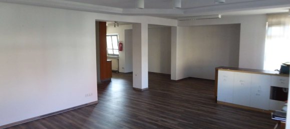 Escritório em Roth, Germany 143 m² N.º 160196 2