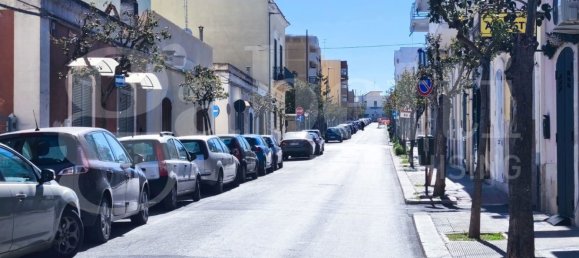 Apartamento de 1 dormitorio en Bari, Italy No. 32719 2