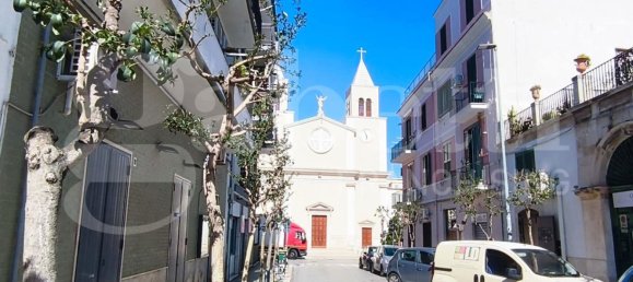 Apartamento de 1 dormitorio en Bari, Italy No. 32719 3