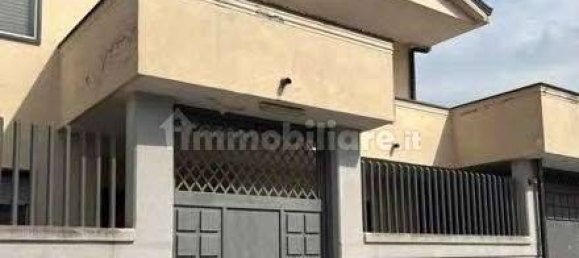 3 Schlafzimmer Villa in Villa di Briano, Italy, Nr. 291709 12