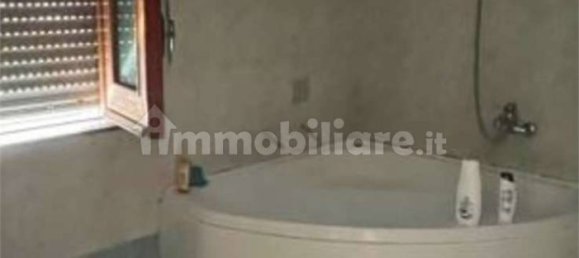 3 Schlafzimmer Villa in Villa di Briano, Italy, Nr. 291709 8