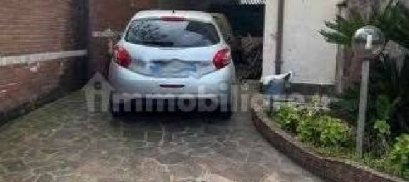 3 Schlafzimmer Villa in Villa di Briano, Italy, Nr. 291709 22