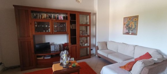 3 bedrooms Apartment in Udine, Italy No. 326654 4