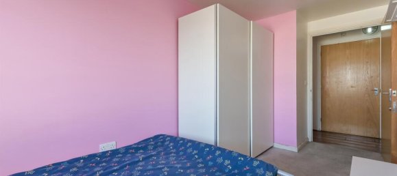 2 Schlafzimmer Wohnung in Feltham, United Kingdom, Nr. 9840 8